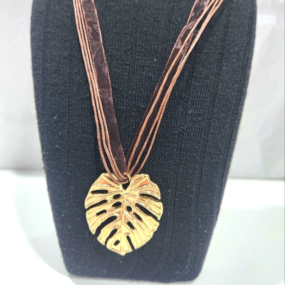Fashionable Pendant